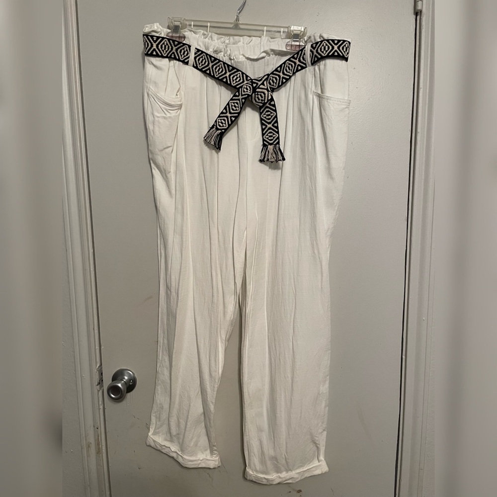 White linen pants with belt